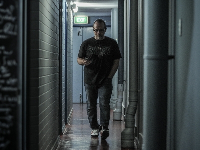 colin-hay-finding-my-dance-tour-2013-1